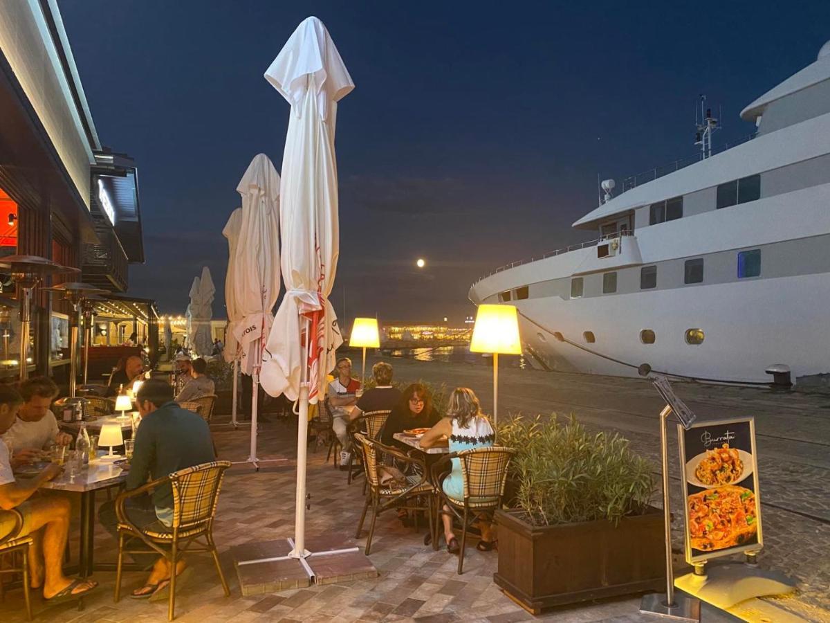 Мarelis Luxe Port Apartment 바르나 외부 사진